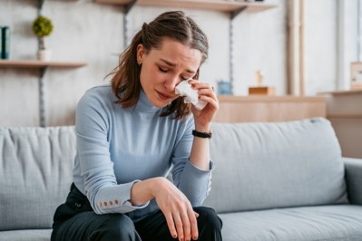 GettyImages - Woman crying / urbazon